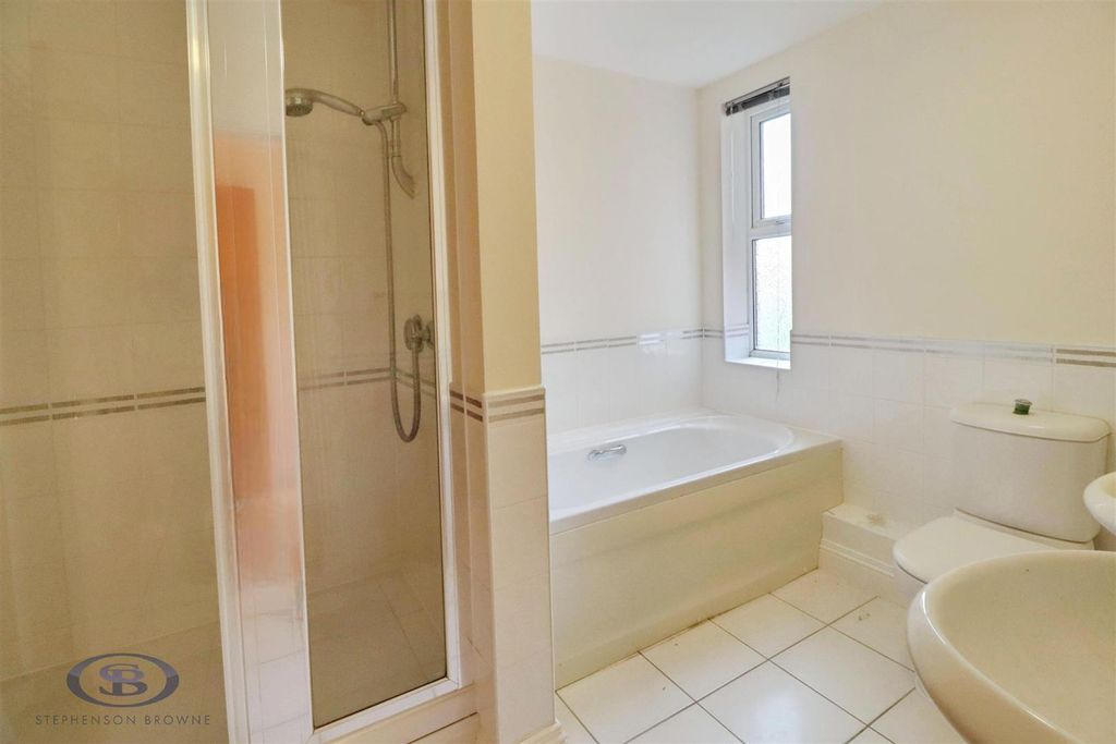 Additional image 28 of 3 bed flat for saleAshbourne Drive, Weston, Crewe CW2