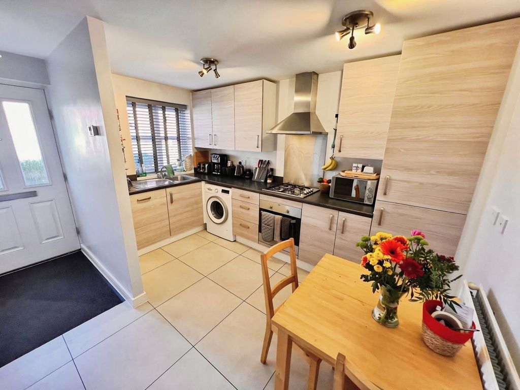 Additional image 5 of 3 bed detached house for saleCascade Close, Burton-On-Trent, Staffordshire DE14