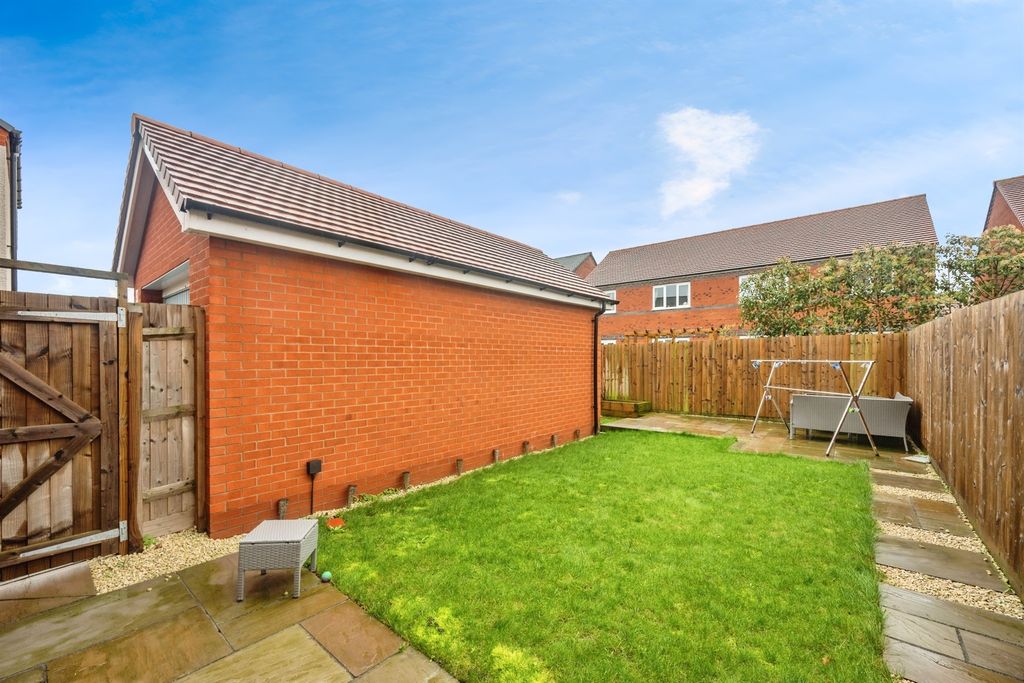 Additional image 19 of 3 bed semi-detached house for saleGallimore Drive, Lichfield WS14