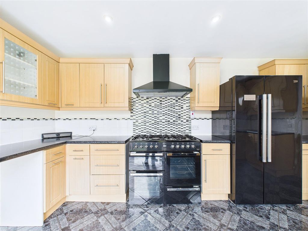 Additional image 8 of 3 bed terraced house for saleGrange Close, Burton Upon Trent DE14