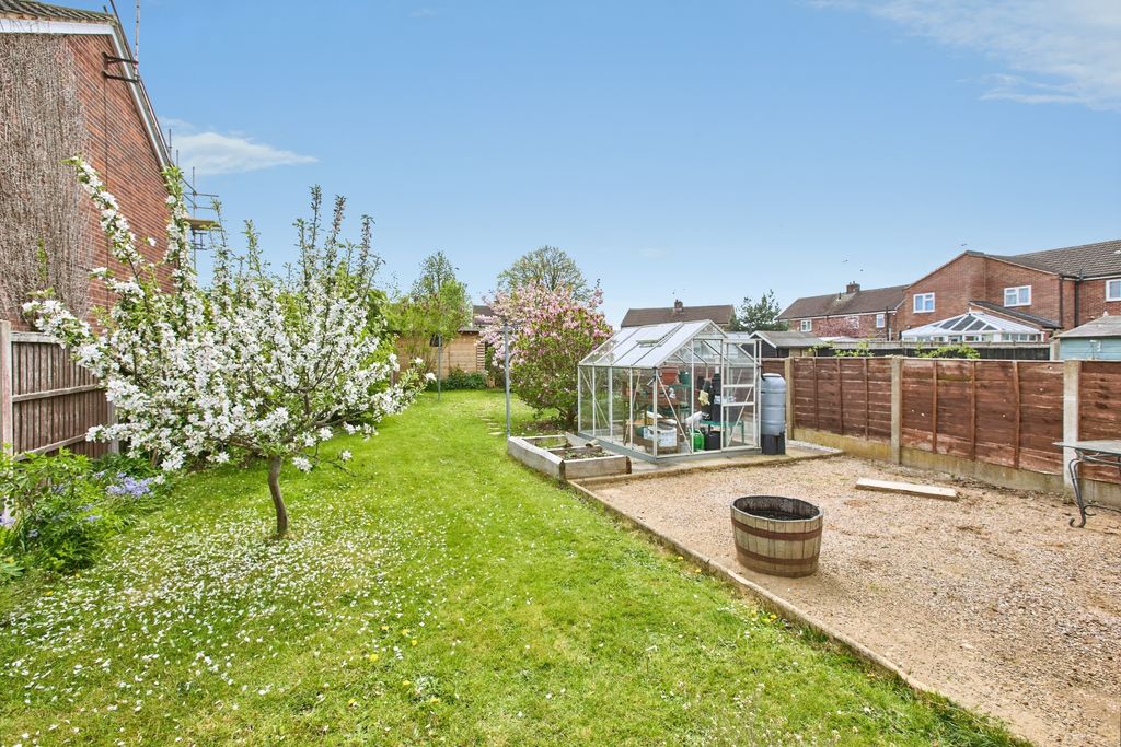 Additional image 11 of 3 bed semi-detached house for saleHolme Close, Hatton DE65