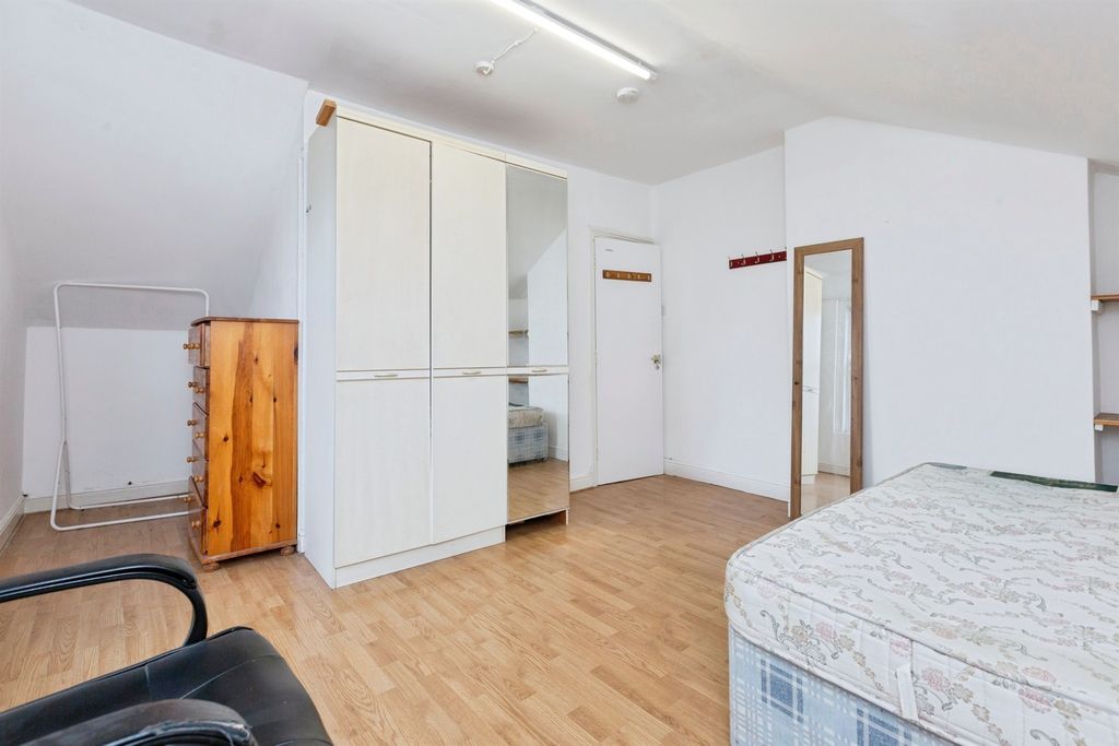 Additional image 14 of 4 bed end terrace house for saleWilberforce Road, Leicester LE3