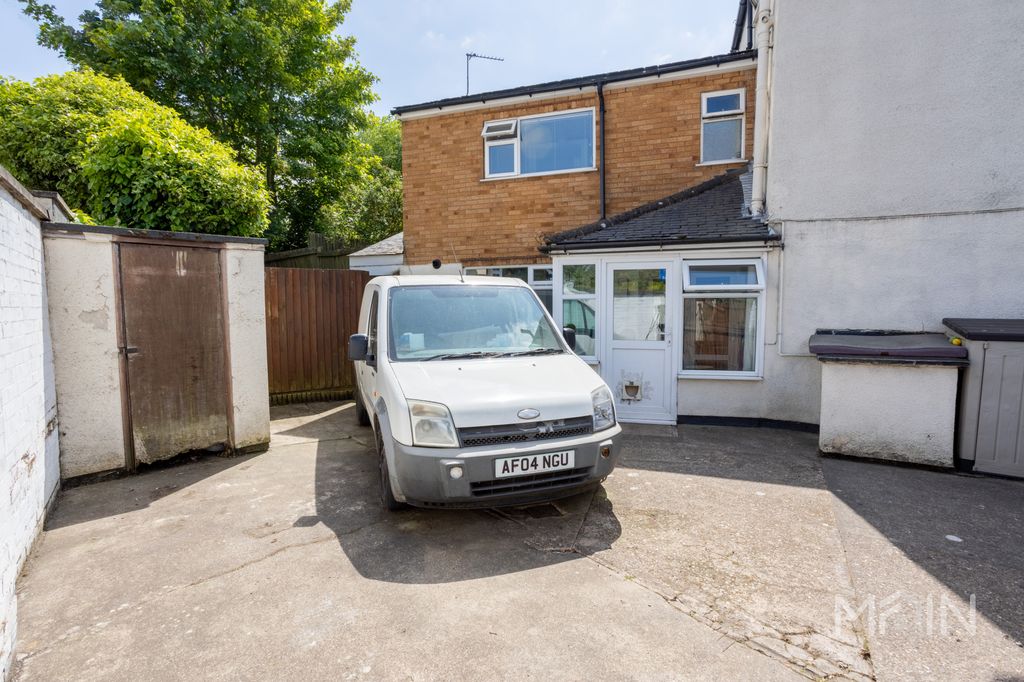 Additional image 3 of 3 bed semi-detached house for saleHumberstone Drive, Leicestershire LE5
