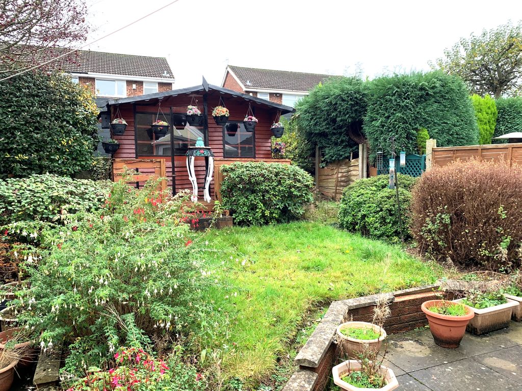 2 bed detached bungalow for saleKettering Drive, Eaton Park, Stoke-On-Trent ST2 photo 2