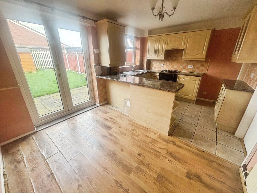 Additional image 4 of 3 bed terraced house for saleChepstow Close, Perton, Wolverhampton, Staffordshire WV6