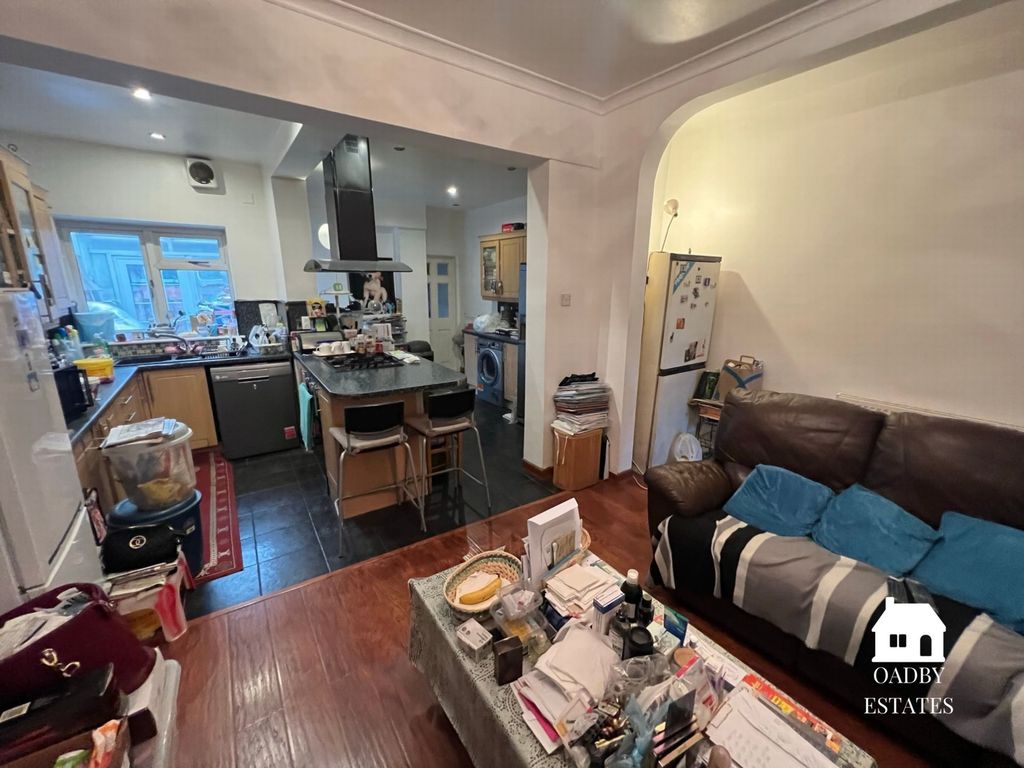 Additional image 4 of 5 bed town house for saleFosse Road North, Leicester LE3