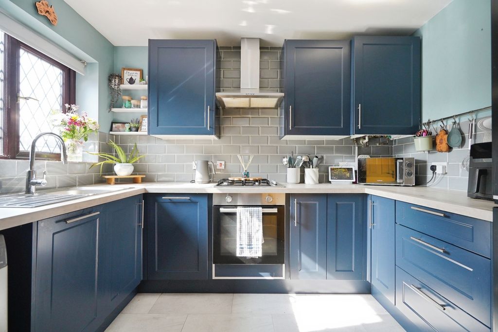 Additional image 3 of 3 bed semi-detached house for saleSeymour Avenue, Burton-On-Trent, Staffordshire DE14