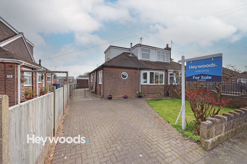 Additional image 2 of 3 bed semi-detached bungalow for saleFearns Avenue, Bradwell, Newcastle Under Lyme ST5