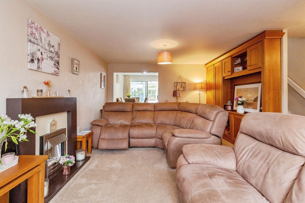 Additional image 2 of 4 bed link detached house for saleBradshaw Way, Stafford ST16