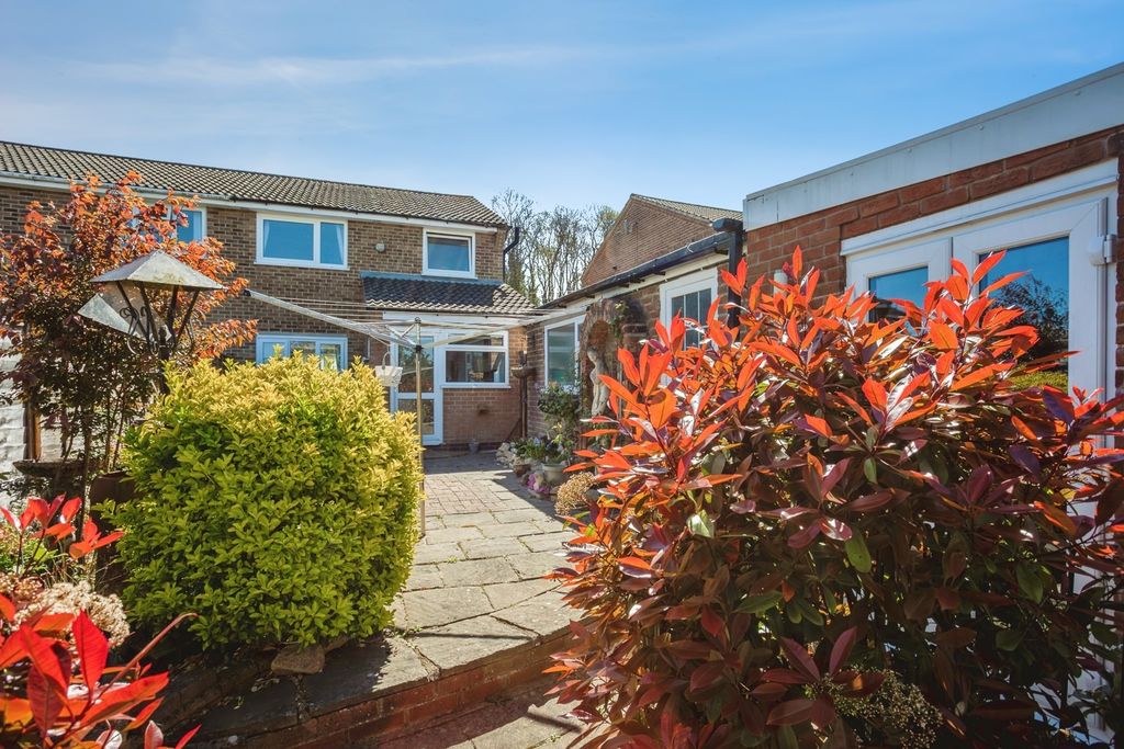 Additional image 19 of 3 bed semi-detached house for saleFrancis Drive, Loughborough, Leicestershire LE11