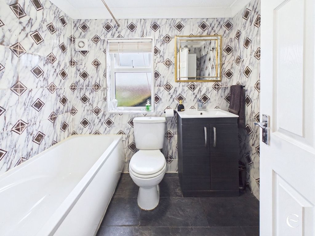 Additional image 20 of 4 bed semi-detached house for saleWilloughby Road, Stamford PE9