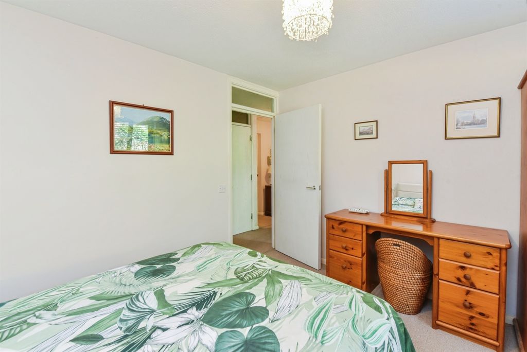 Additional image 11 of 2 bed flat for saleLangley Road, Chippenham SN15