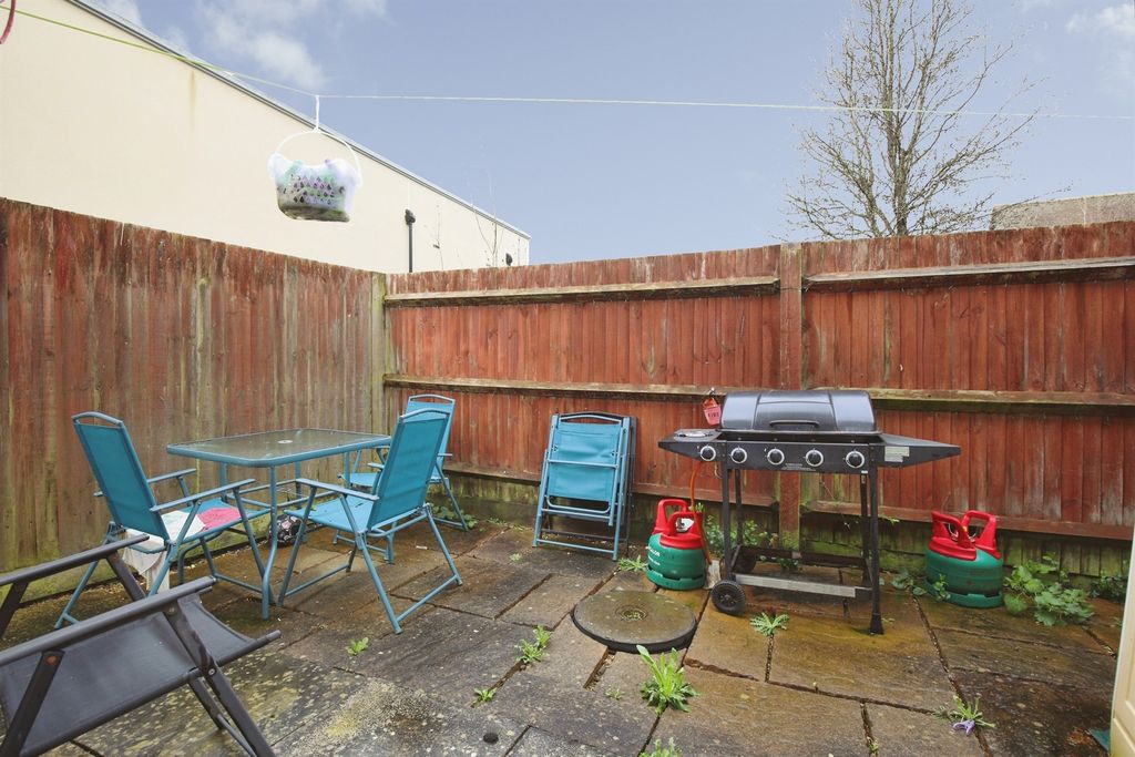 Additional image 11 of 3 bed semi-detached house for saleRoses Lane, Salisbury SP4