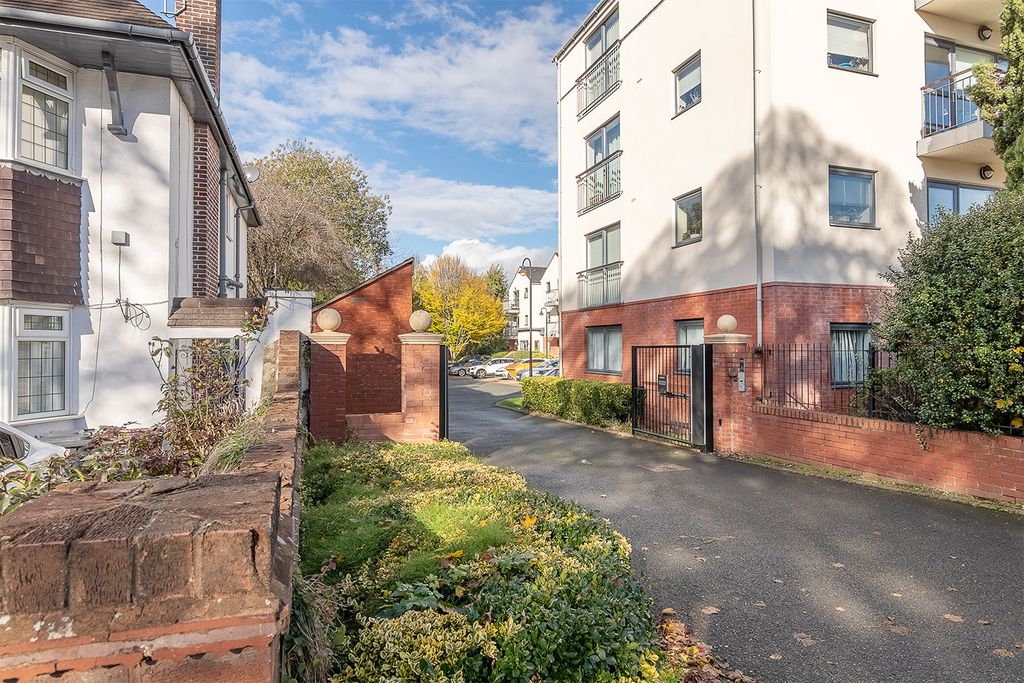 Additional image 26 of 2 bed flat for salePenn Road, Wolverhampton WV4