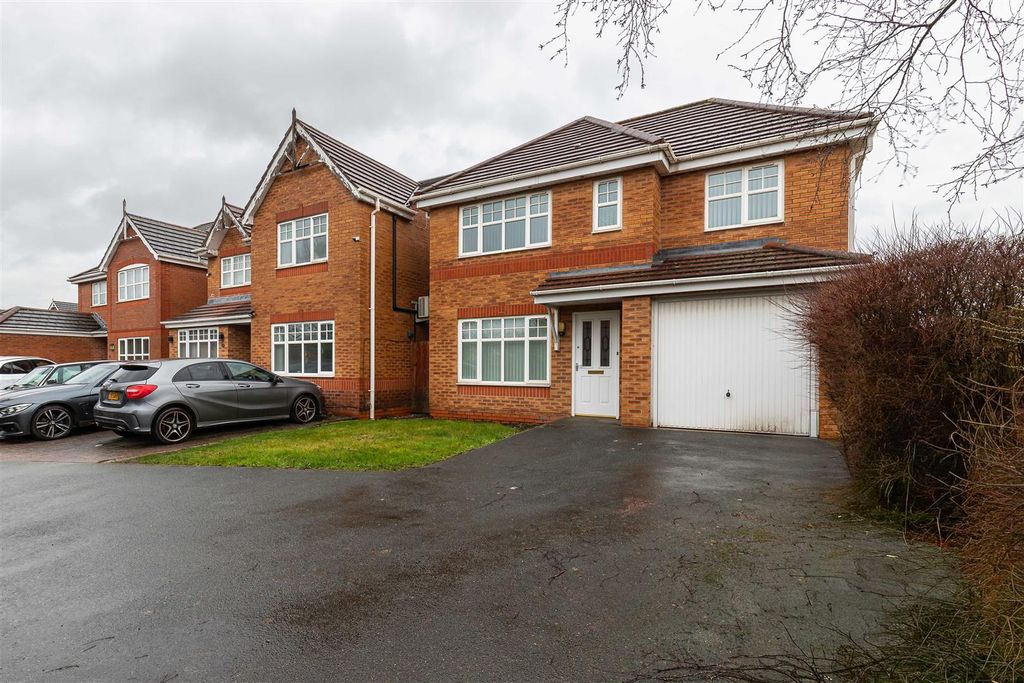 4 bed detached house for saleWatermeadow Grove, Stoke-On-Trent ST1