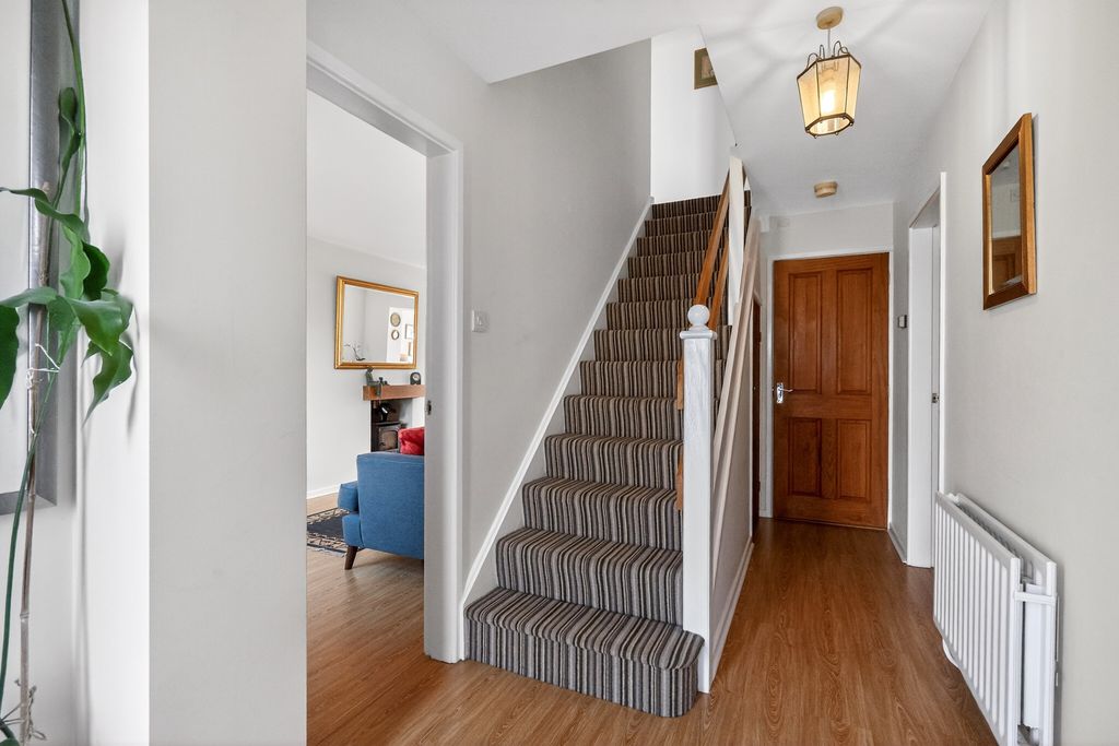 4 bed detached house for salePark Close, Barton Under Needwood DE13 photo 4