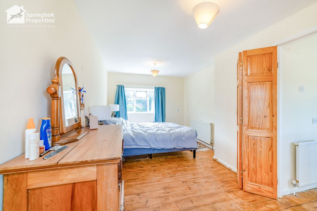 Additional image 7 of 2 bed semi-detached house for saleHazelbury Hill, Corsham, Wiltshire SN13