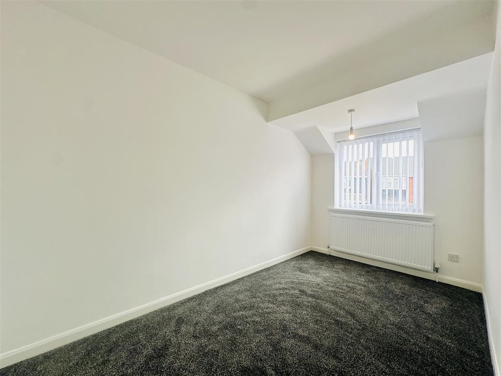 Additional image 8 of 4 bed semi-detached house for saleOliver Road, Northfields, Leicester LE4