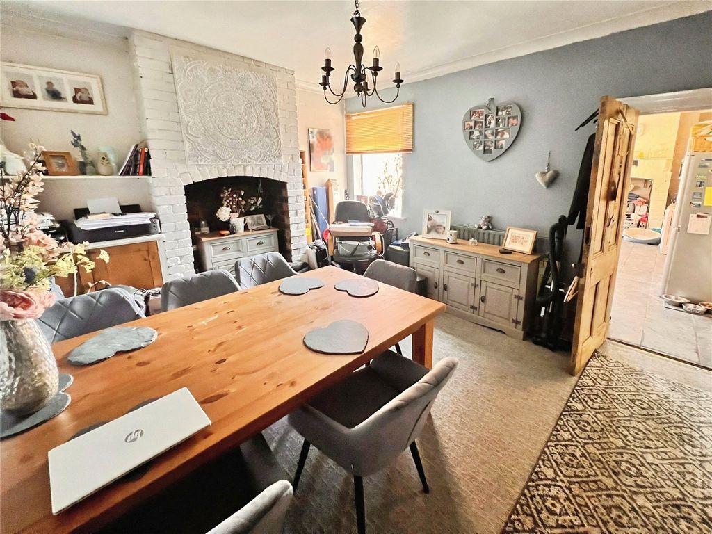Additional image 3 of 4 bed semi-detached house for saleBelvedere Road, Burton-On-Trent, Staffordshire DE13