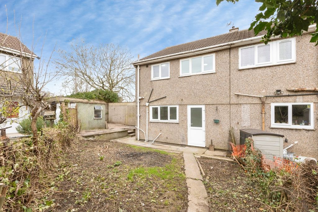 Additional image 16 of 3 bed end terrace house for saleKelso Green, Eyres Monsell, Leicestershire LE2
