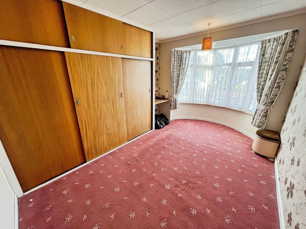 Additional image 4 of 4 bed semi-detached house for saleOakland Avenue, Leicester, Leicestershire LE4