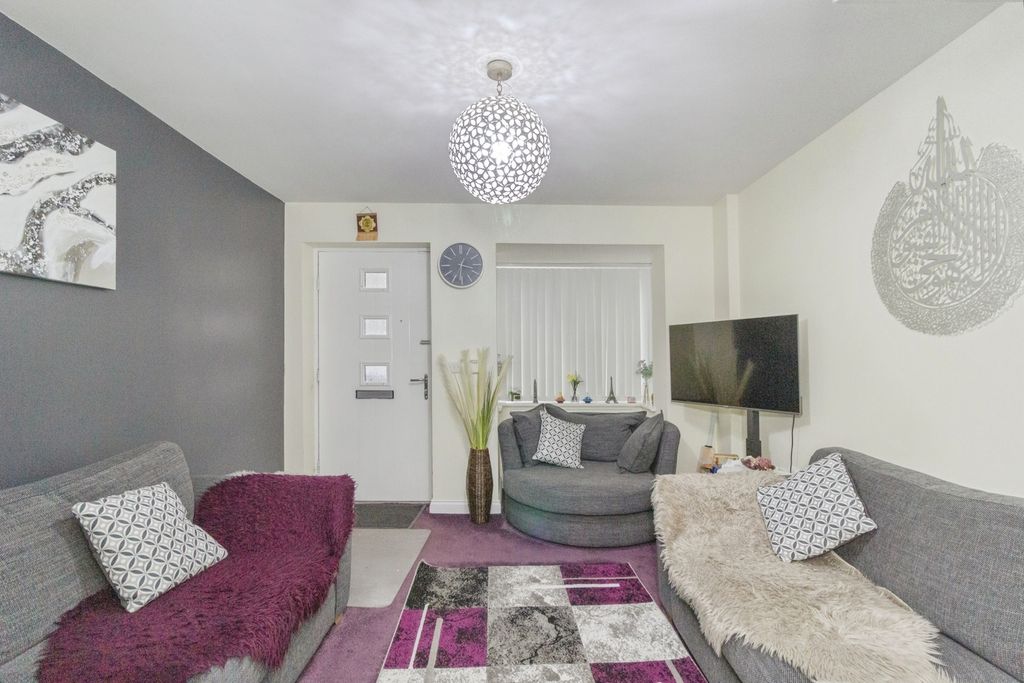 Additional image 4 of 3 bed semi-detached house for saleWoodland Road, Leicester, Leicestershire LE5