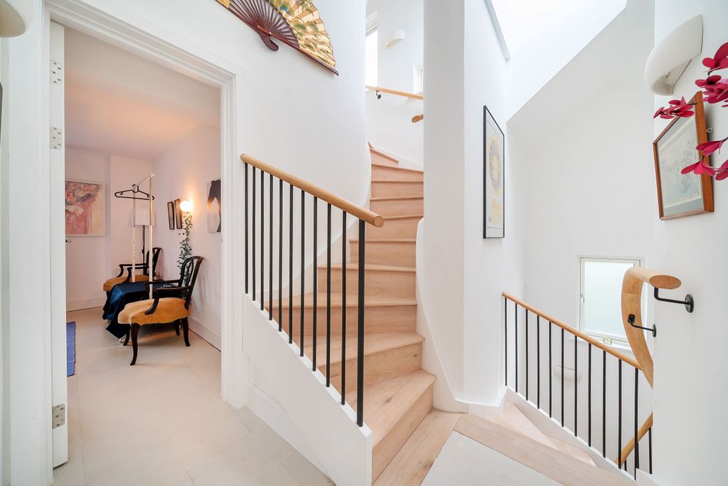 Additional image 4 of 3 bed semi-detached house for sale2, The Chapel, Lower Coombe Street, Exeter EX1