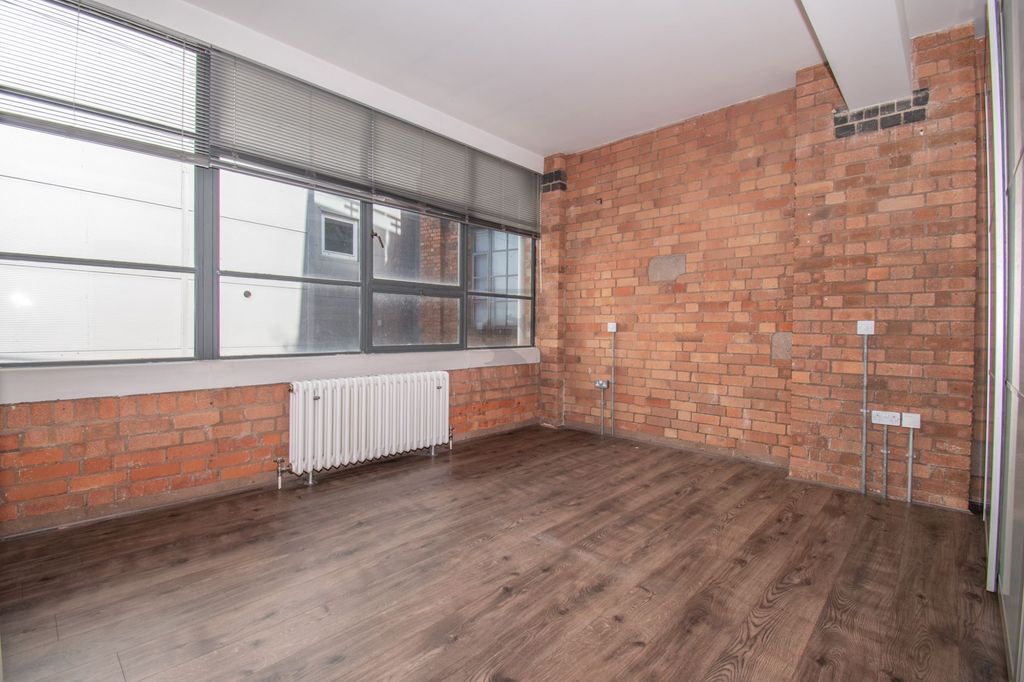 2 bed flat for saleThe Foister Building, Charles Street, Leicester City Centre LE1 photo 3