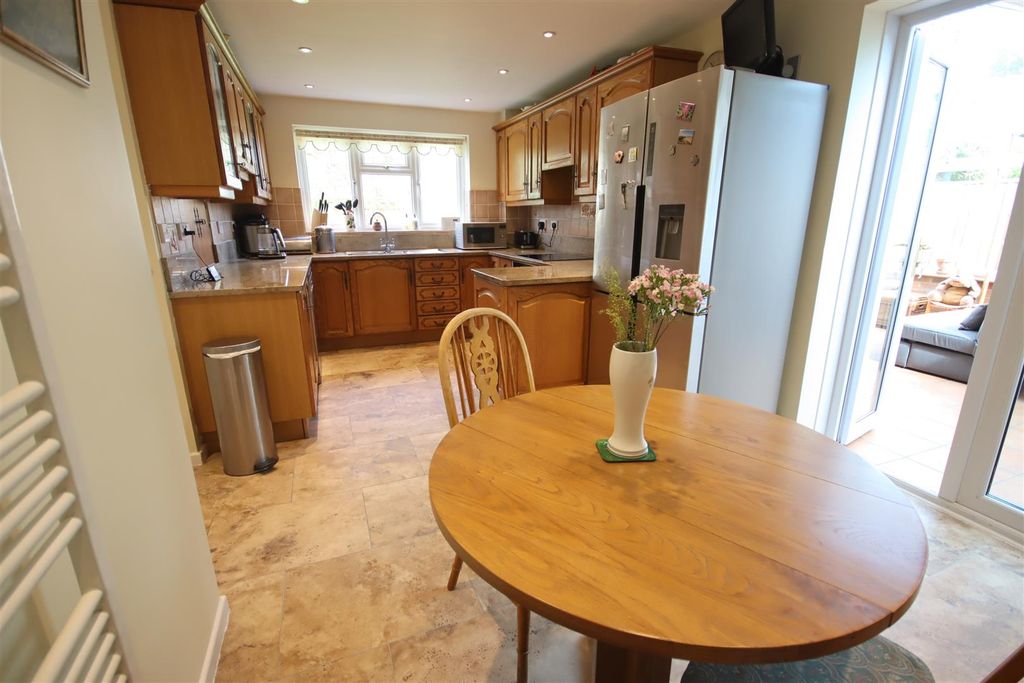 Additional image 9 of 4 bed detached house for saleHedge Row, Chippenham SN15