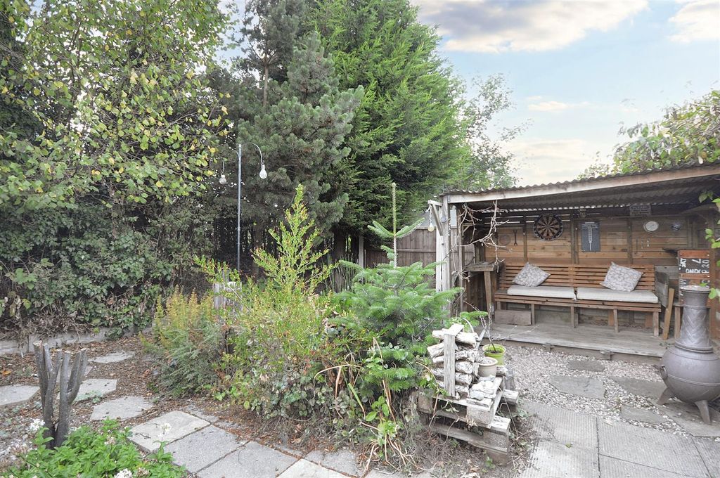 Additional image 7 of 3 bed semi-detached house for saleFieldsway, Stone ST15