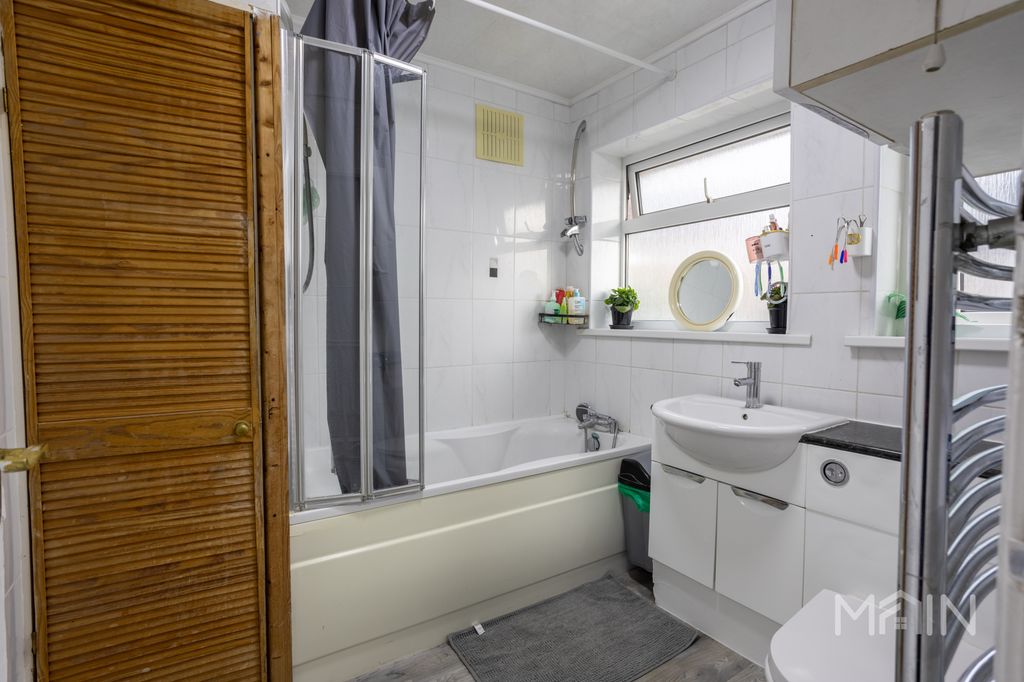 Additional image 15 of 4 bed semi-detached house for saleSpringway Close, Uppingham, Leicestershire LE5
