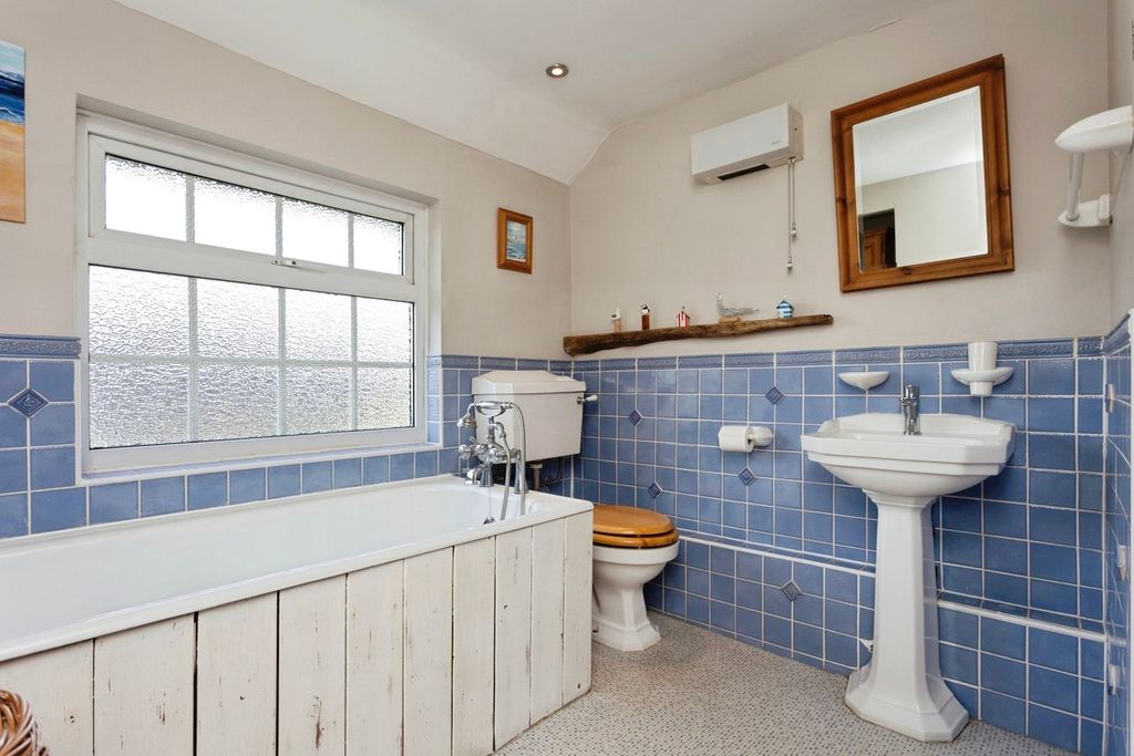 Additional image 15 of 4 bed detached house for saleHigh Street, Waltham On The Wolds, Melton Mowbray LE14