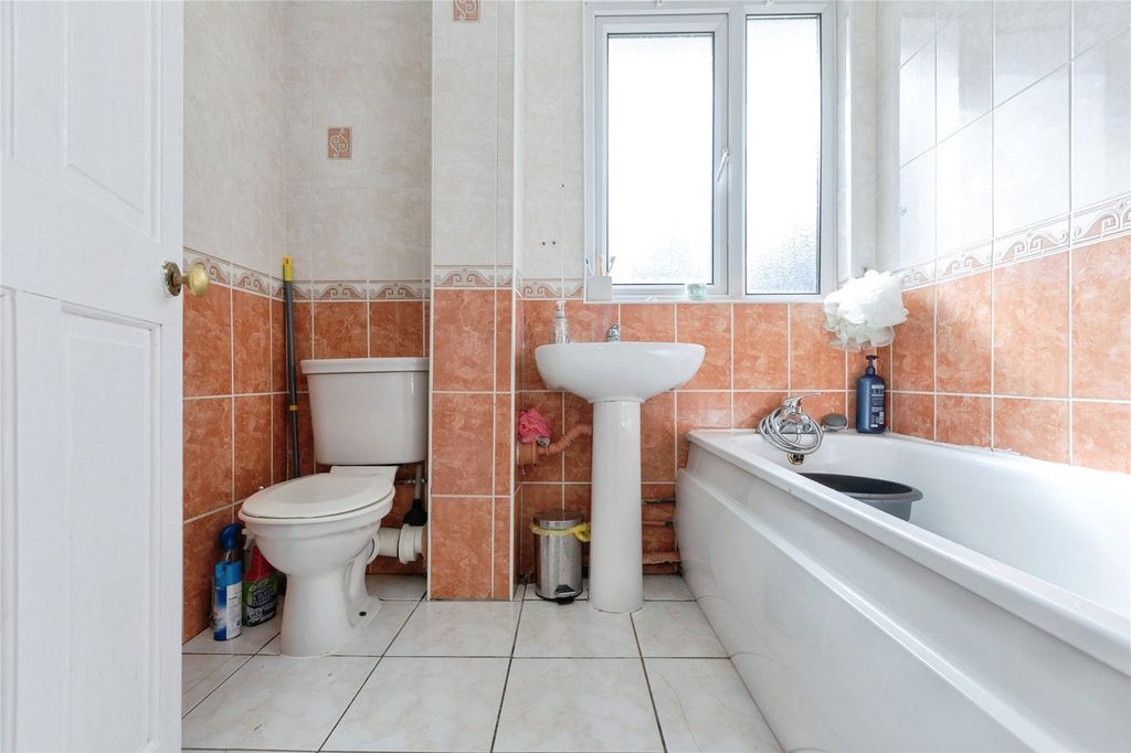 Additional image 13 of 3 bed semi-detached house for saleHackett Road, New Parks, Leicester LE3