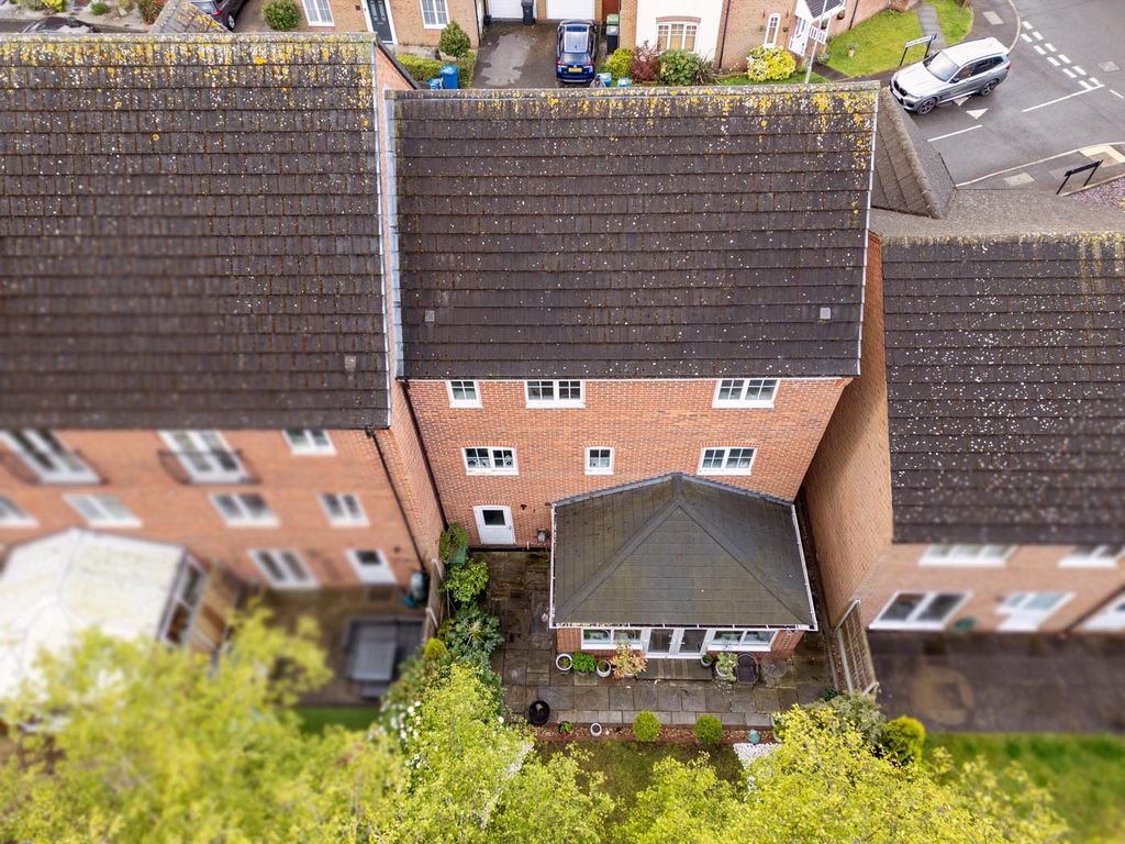 Additional image 33 of 5 bed town house for saleBarlow Avenue, Glascote, Tamworth B77