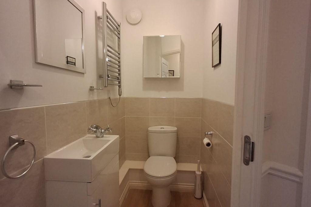Additional image 10 of 2 bed property for saleMaxwell Lodge, Northampton Road, Market Harborough LE16