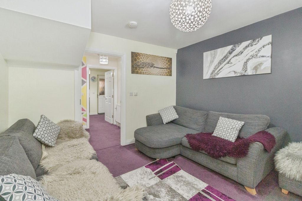 Additional image 6 of 3 bed semi-detached house for saleWoodland Road, Leicester, Leicestershire LE5