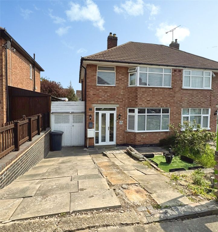 3 bed semi-detached house for saleChestnut Avenue, Leicester, Leicestershire LE5