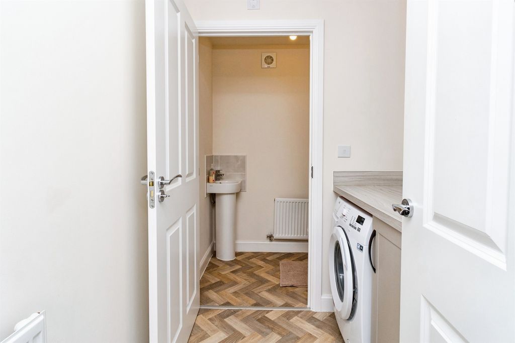 Additional image 6 of 4 bed detached house for saleHenbane View, Stafford ST16