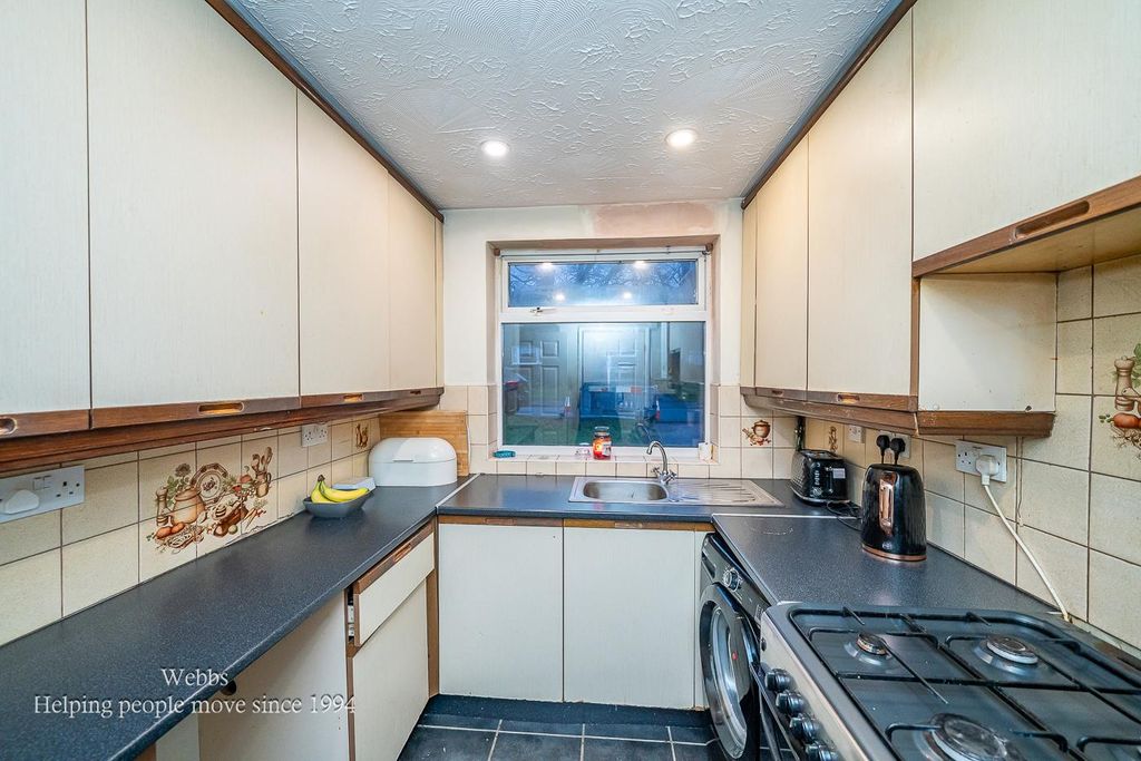 Additional image 11 of 3 bed semi-detached house for saleOrchard Avenue, Cannock WS11