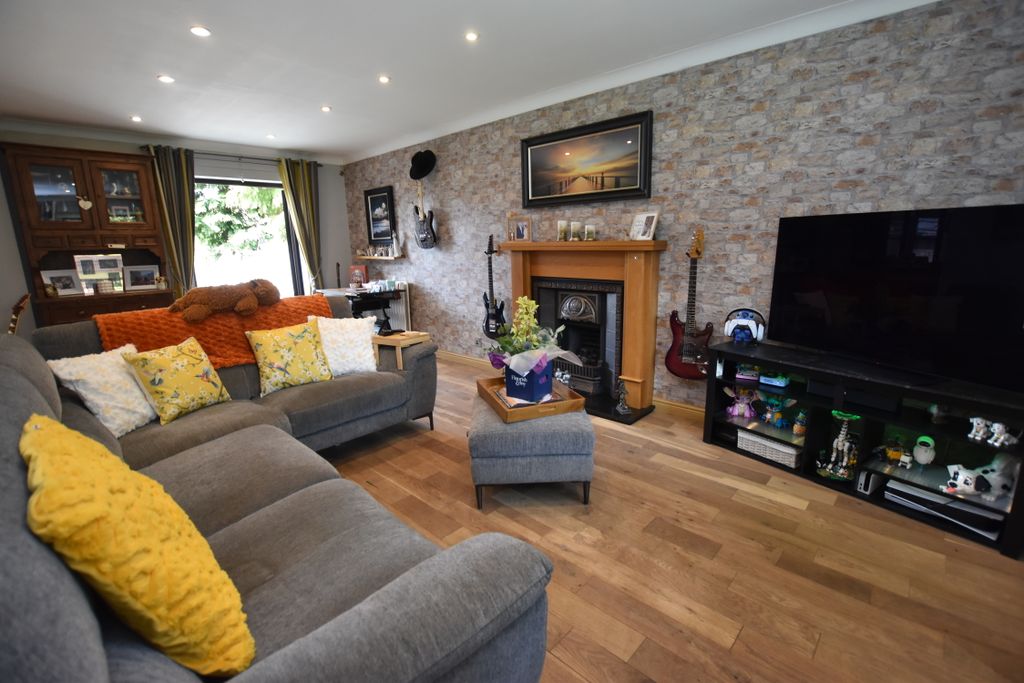 Additional image 2 of 4 bed detached house for saleChestnut Road, Loggerheads TF9