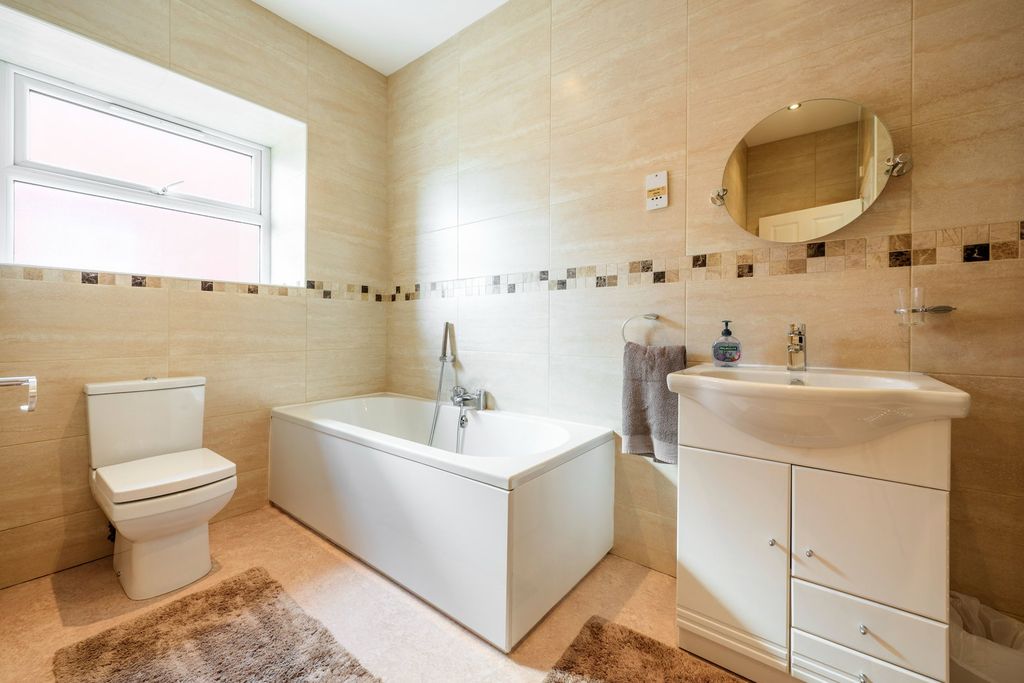 Additional image 54 of 5 bed detached house for saleWallace Court, Cheslyn Hay, Walsall WS6