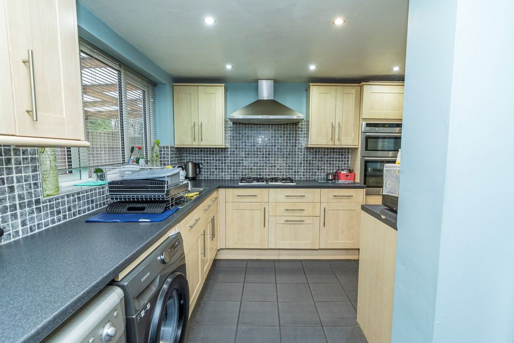Additional image 14 of 4 bed semi-detached house for saleOriel Drive, Syston, Leicester LE7