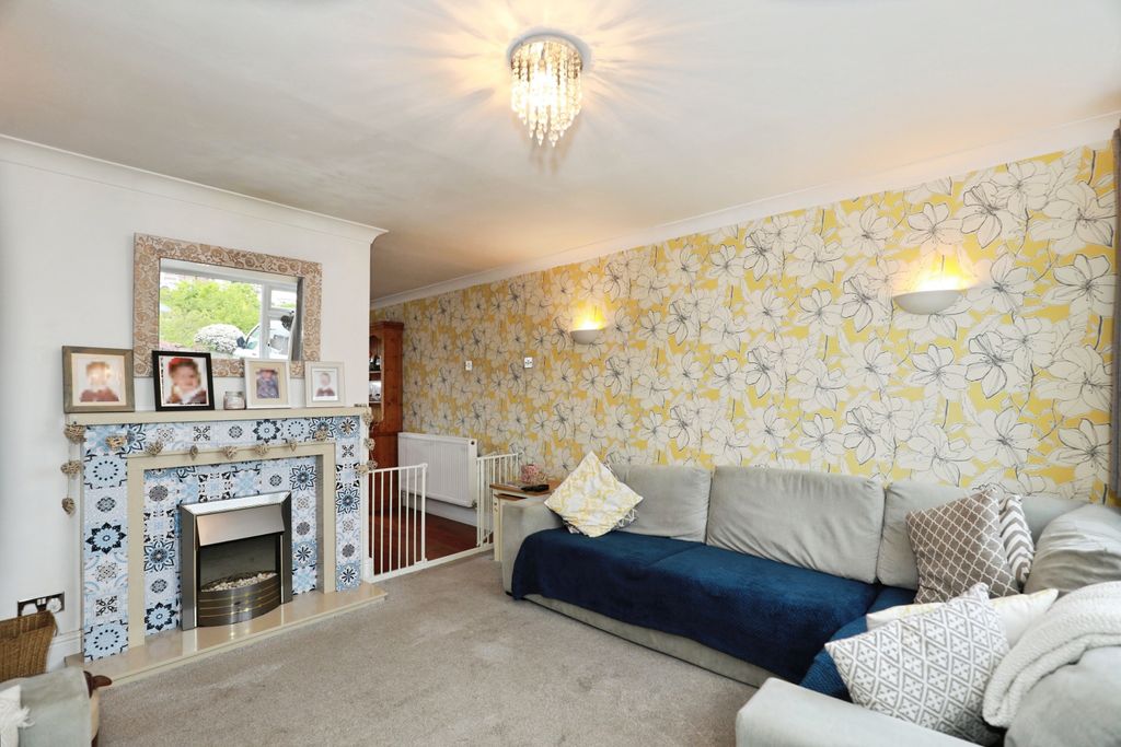 Additional image 2 of 3 bed semi-detached house for saleRochford Close, Leek ST13