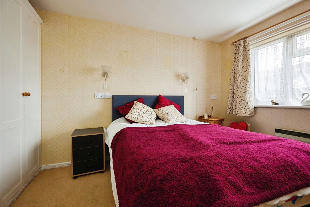 Additional image 10 of 2 bed flat for saleStratford Road, Salisbury SP1
