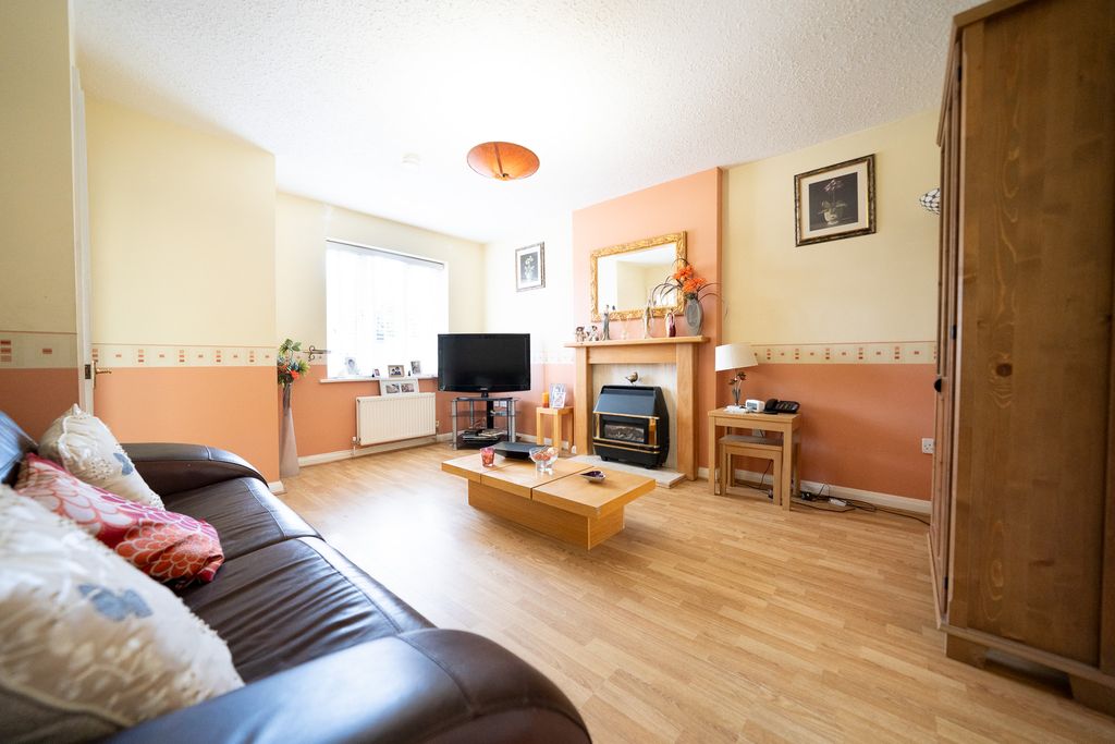Additional image 2 of 3 bed semi-detached house for saleCentury Court, Leicester, Leicestershire LE5