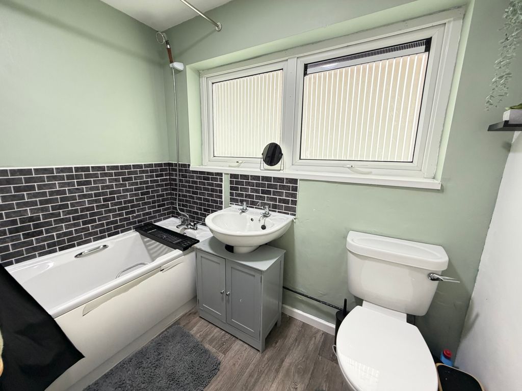 Additional image 8 of 3 bed terraced house for saleKinross Avenue, Leicester LE5