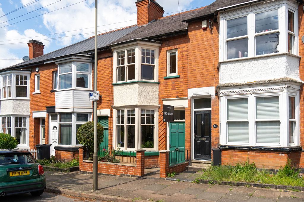 3 bed terraced house for saleThurlow Road, Clarendon Park LE2
