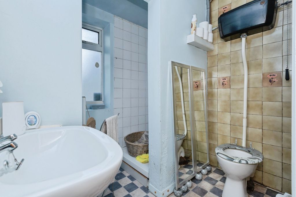 Additional image 14 of 3 bed semi-detached house for saleCorporation Road, Belgrave, Leicester LE4