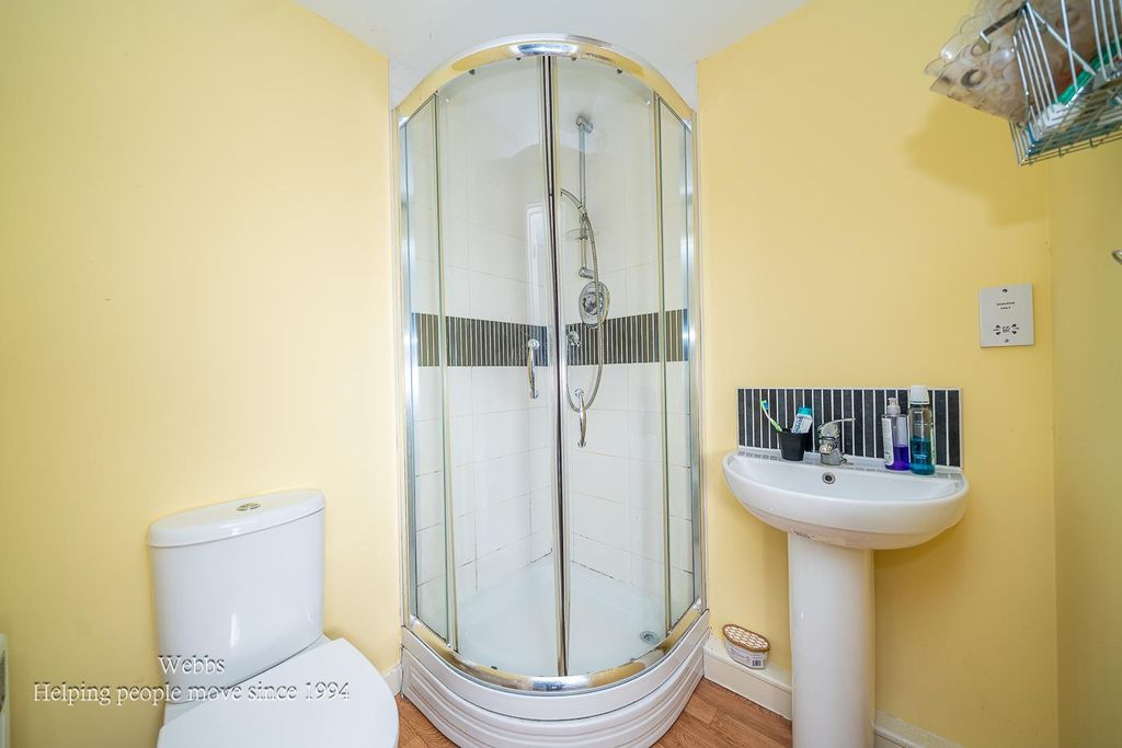Additional image 11 of 2 bed flat for salePark Road, Bloxwich, Walsall WS3