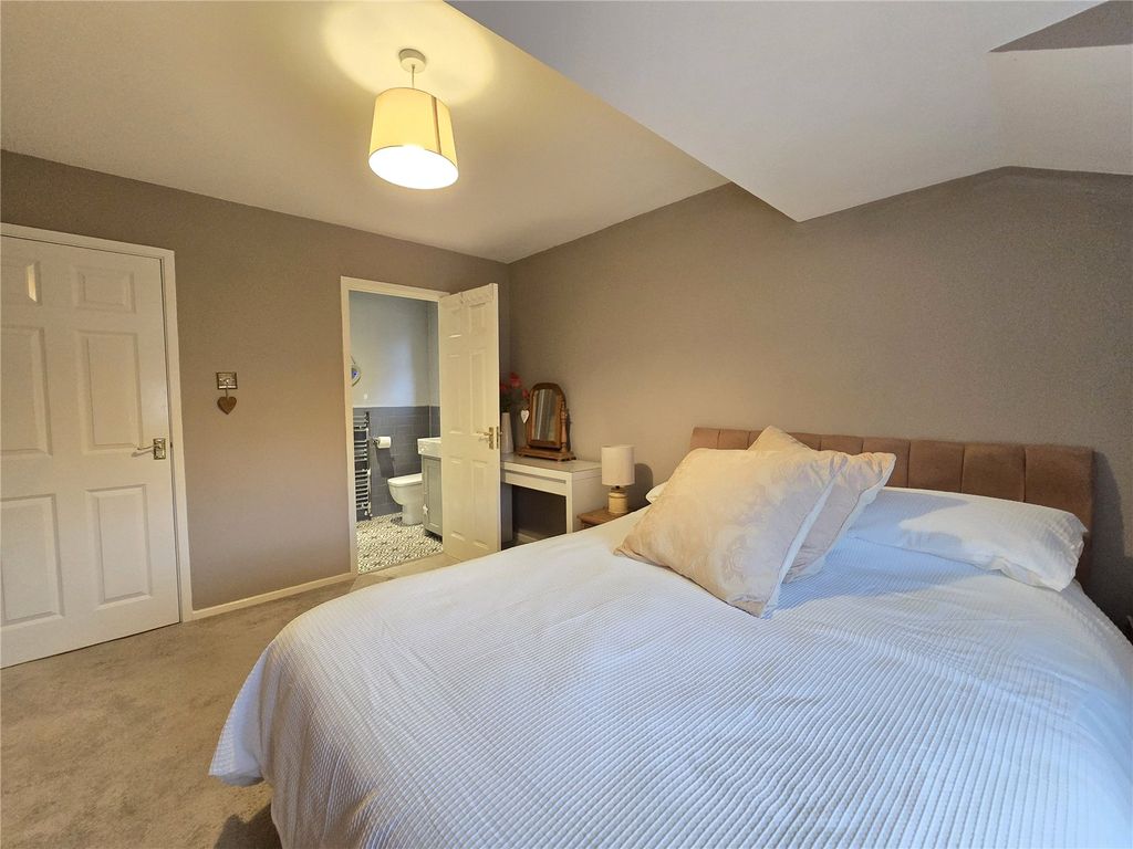 Additional image 8 of 4 bed detached house for saleDorset Close, Tamworth, Staffordshire B78